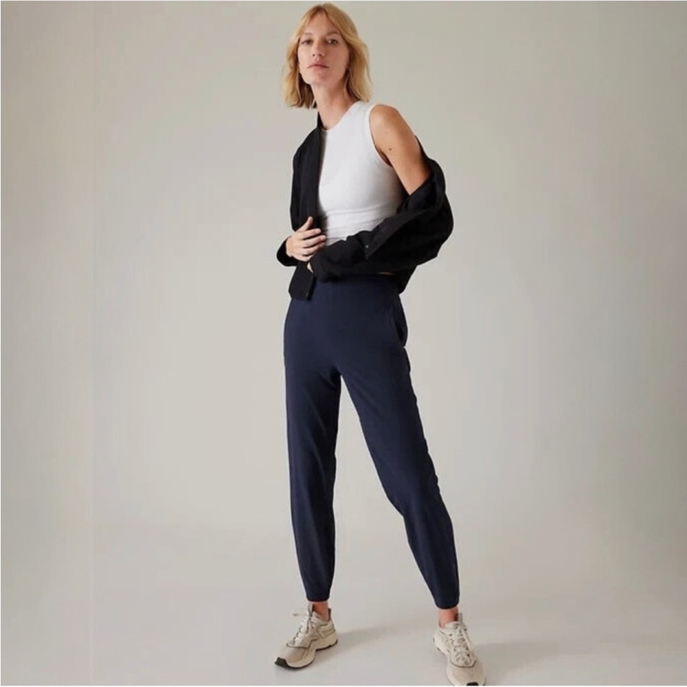 Athleta Brooklyn Jogger NWT 530631 Navy - Picture 2 of 3